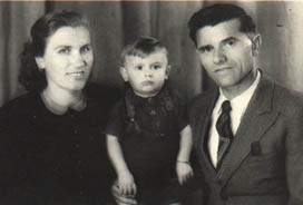 Angela & Michael Renner with son, Alexander